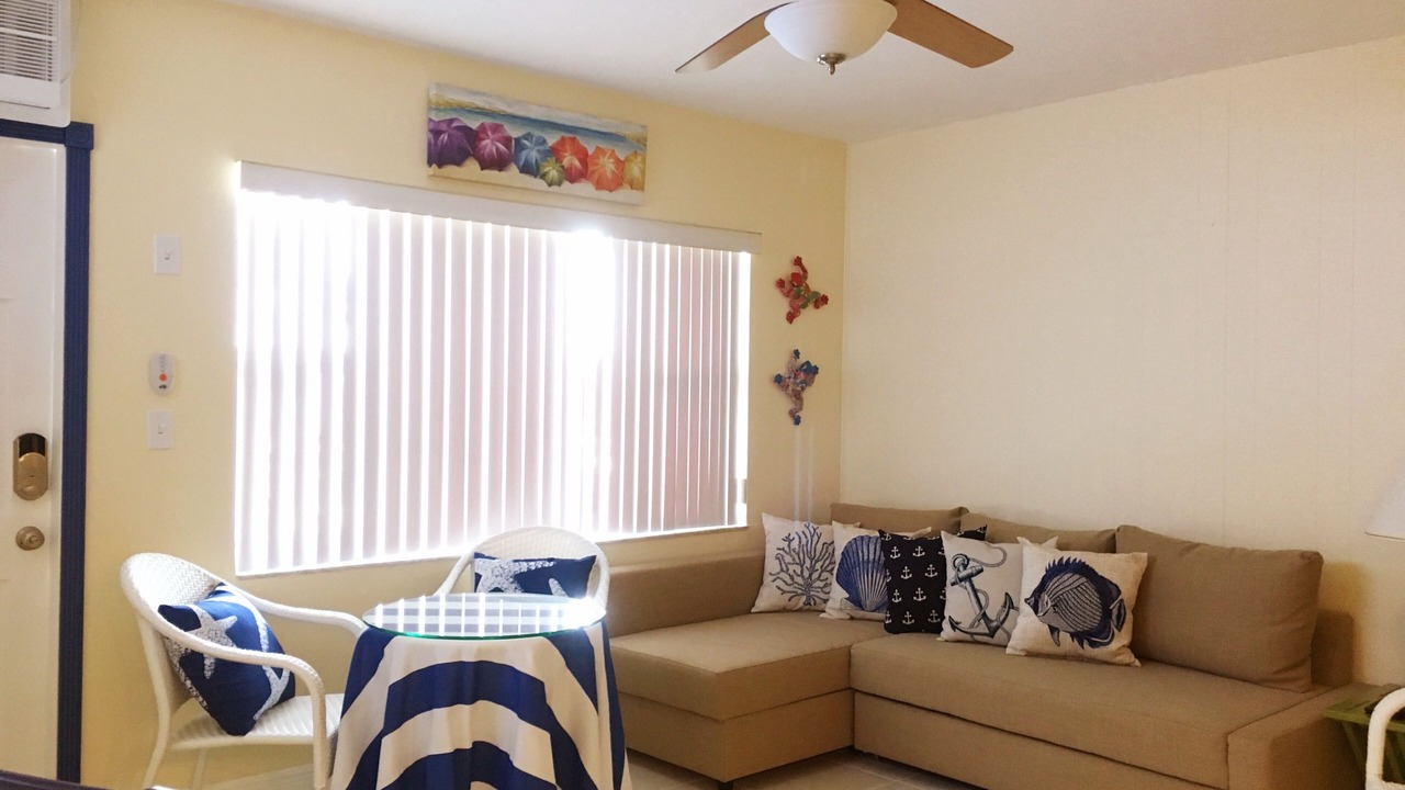 Photo of Livingroom in Lauderdale-by-the-Sea
