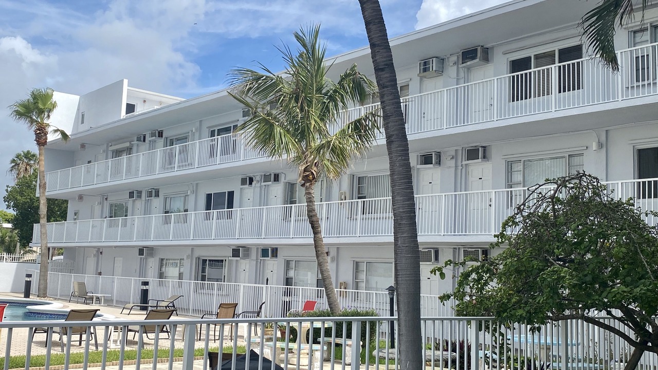 Photo of Patio Balcony in Lauderdale-by-the-Sea