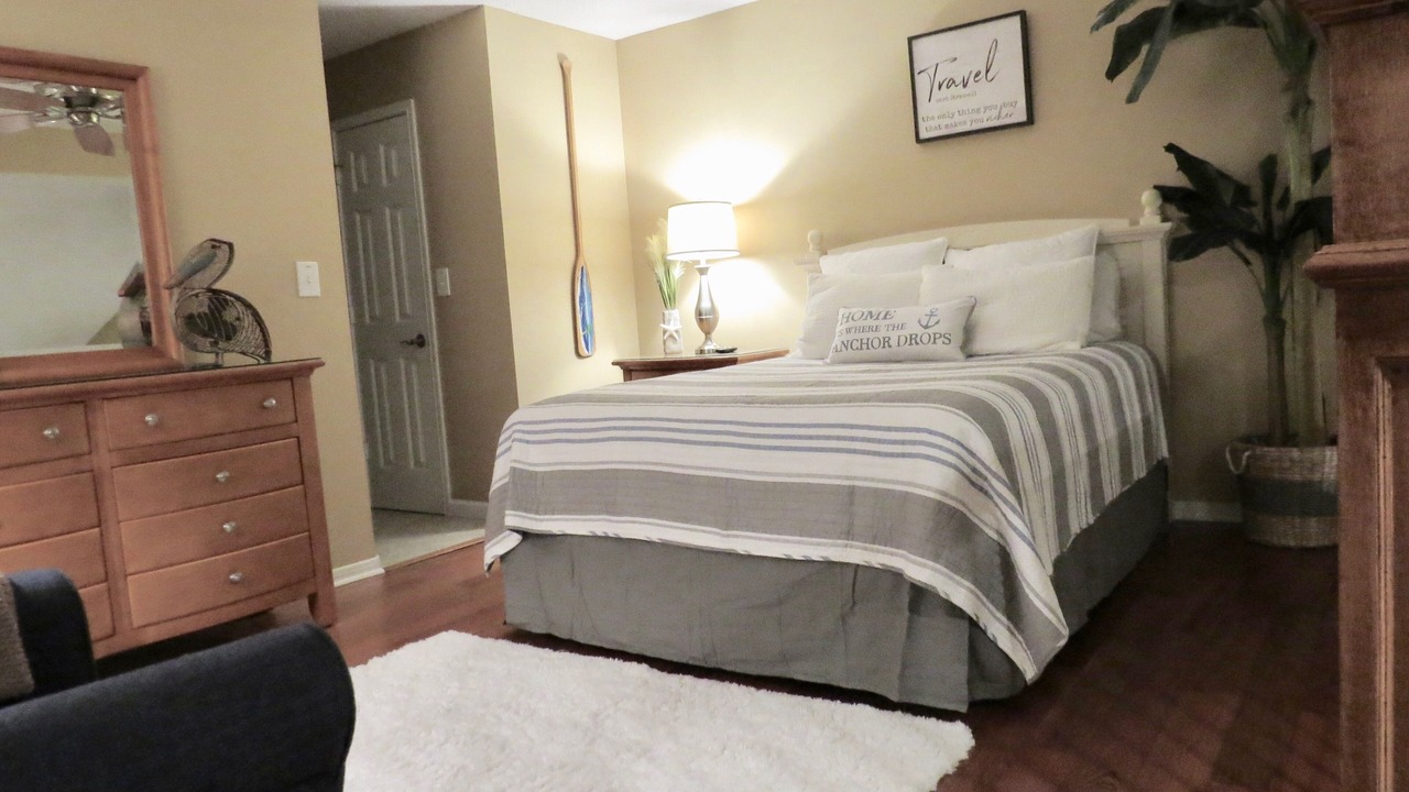 Photo of Bedroom in Crystal Beach