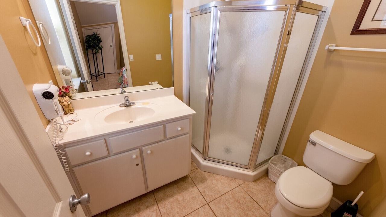 Photo of Bathroom in East End