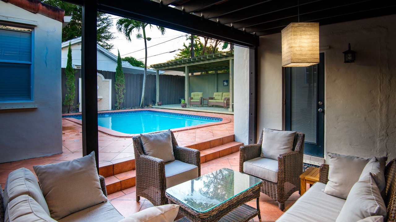 Photo of Outdoor in Coral Way