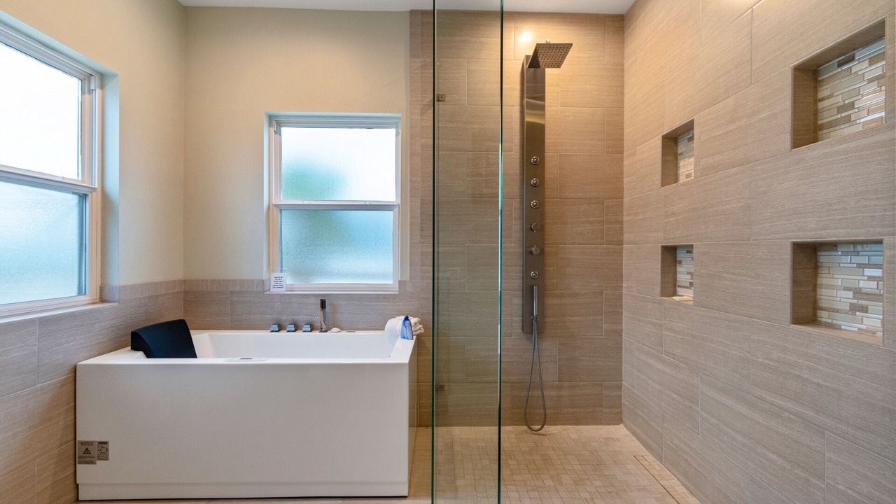 Photo of Bathroom in Navarre Beach