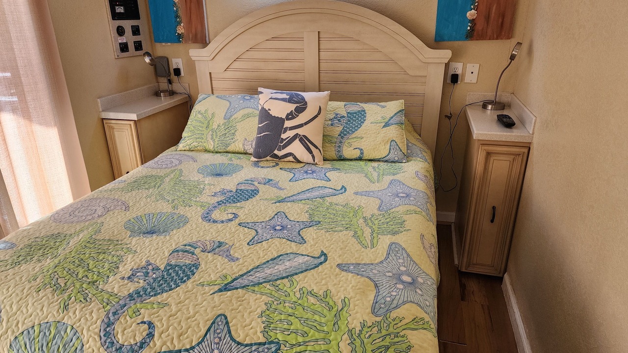 Photo of Bedroom in Apalachicola