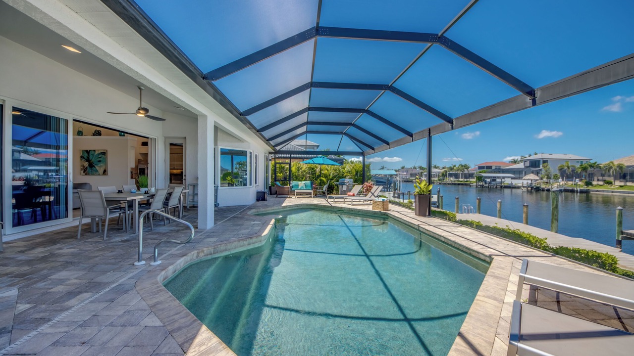 Photo of Outdoor in Pelican