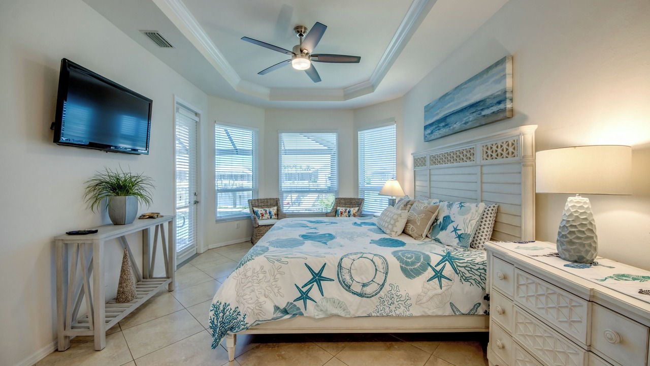 Photo of Bedroom in Pelican