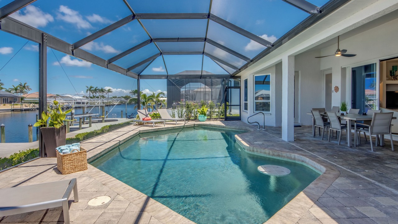 Photo of Outdoor in Pelican
