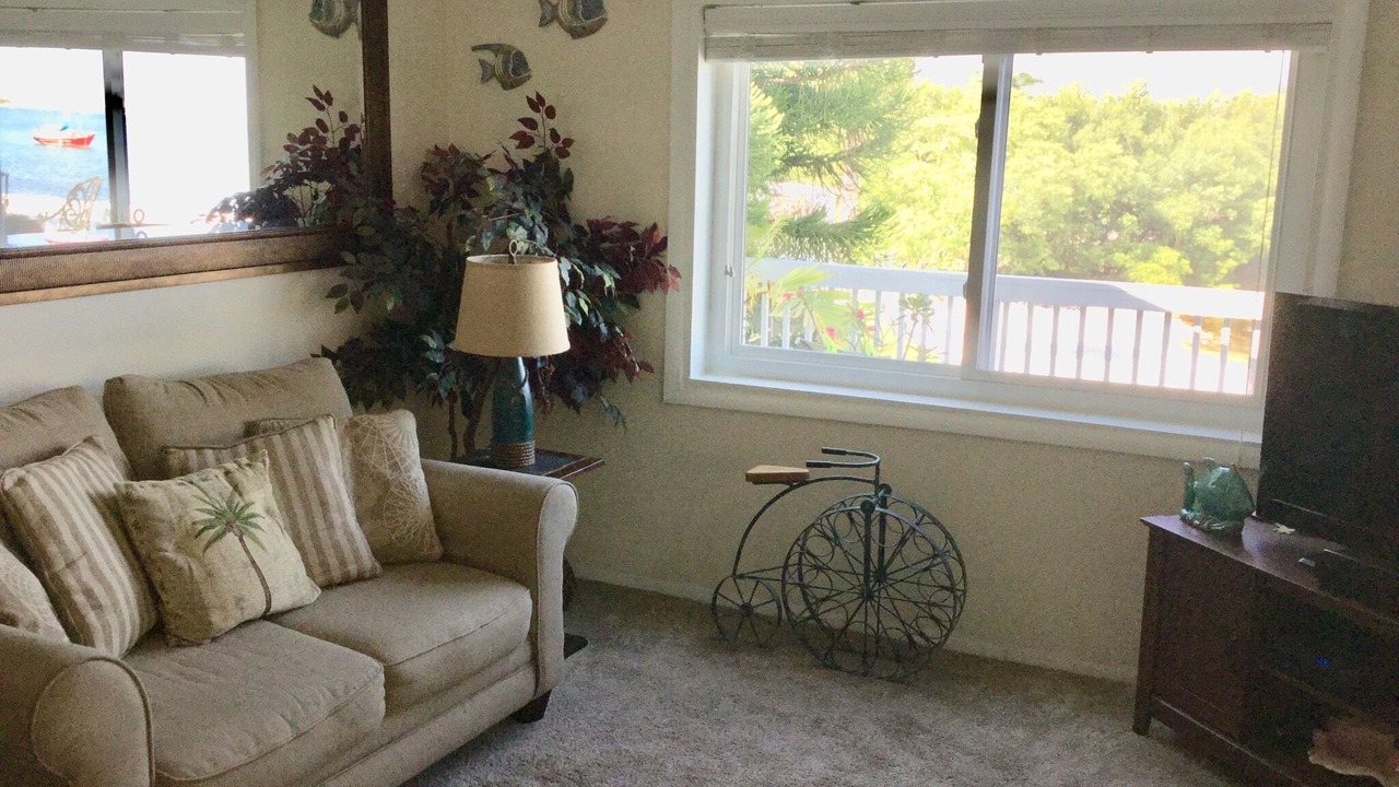 Photo of Livingroom in Bayview