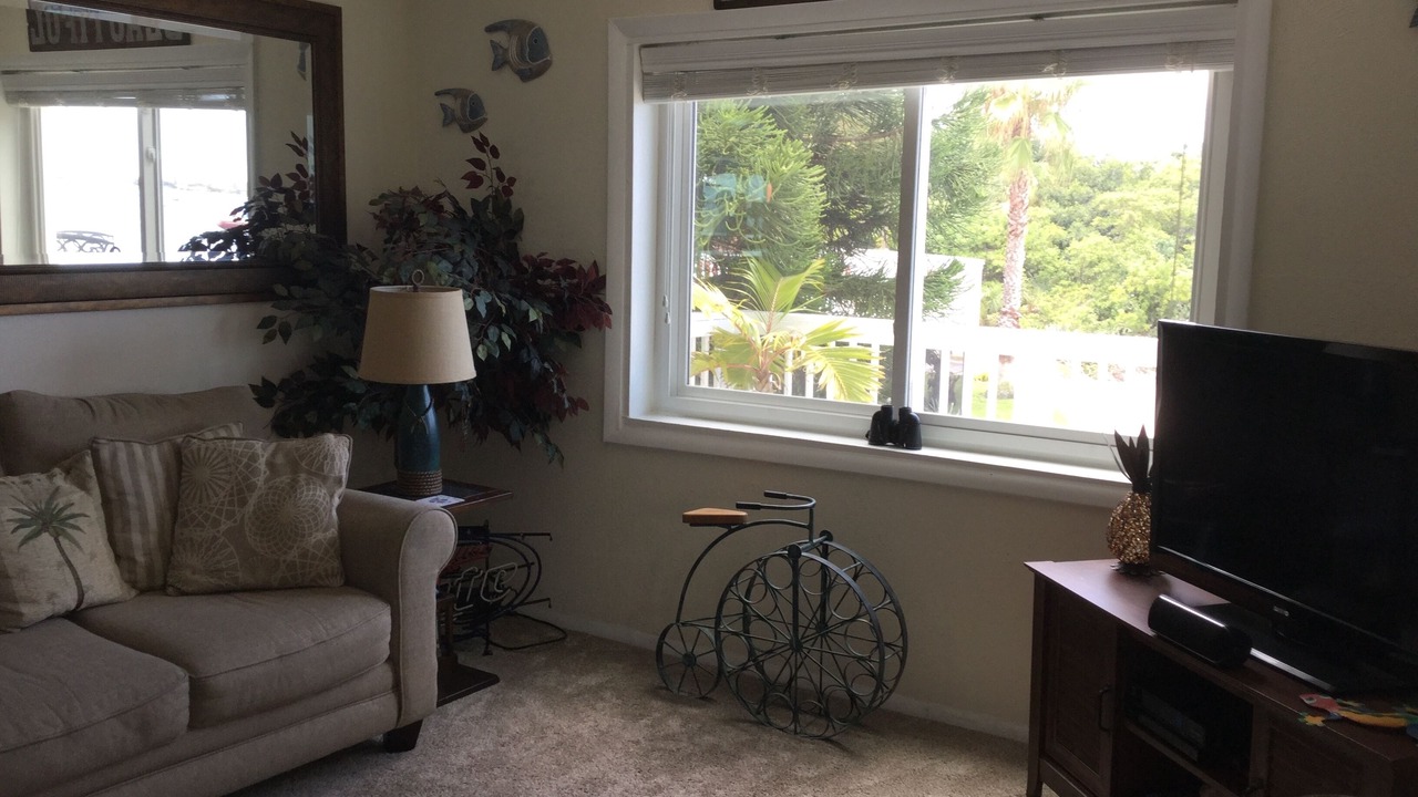 Photo of Livingroom in Bayview