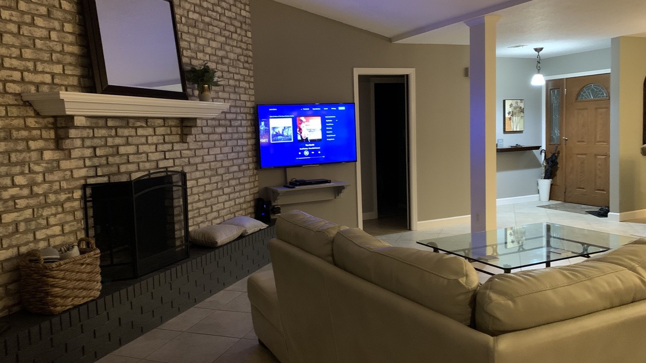 Photo of Livingroom in Longwood