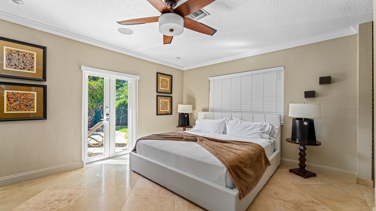 Photo of Bedroom in Lauderdale-by-the-Sea