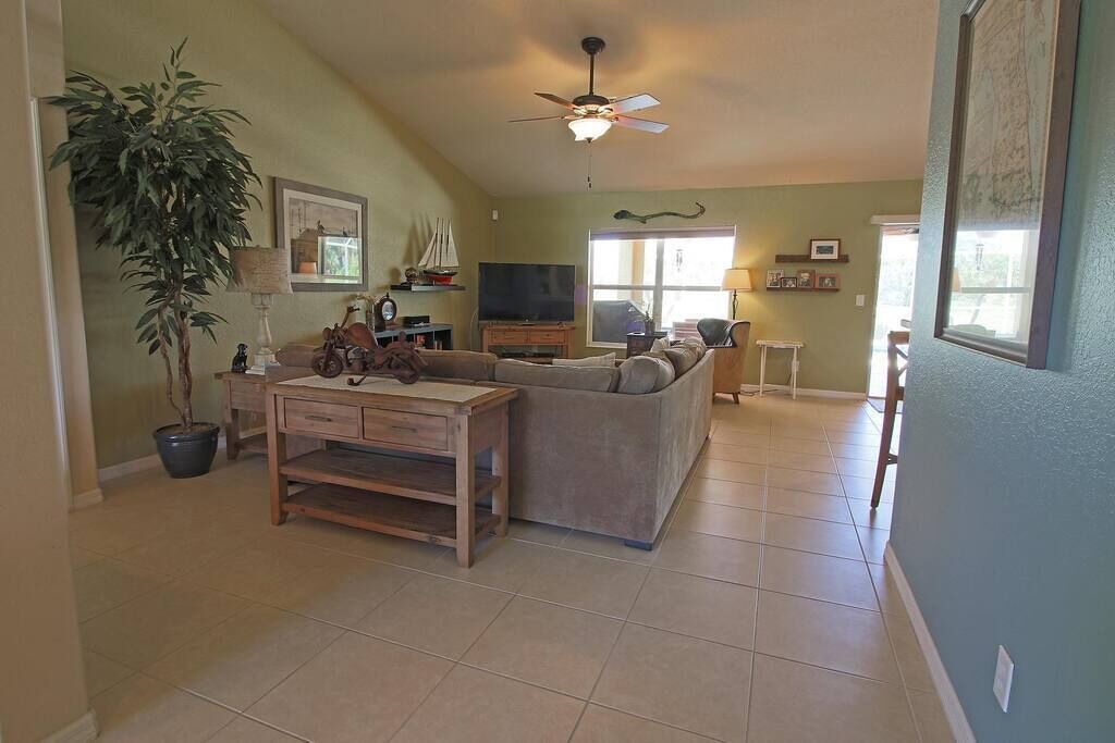Photo of Livingroom in Broadmoor