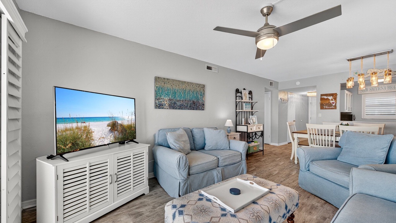 Photo of Livingroom in New Smyrna Beach