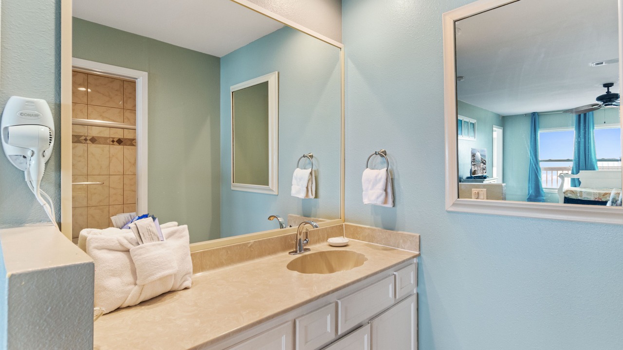 Photo of Bathroom in Navarre Beach