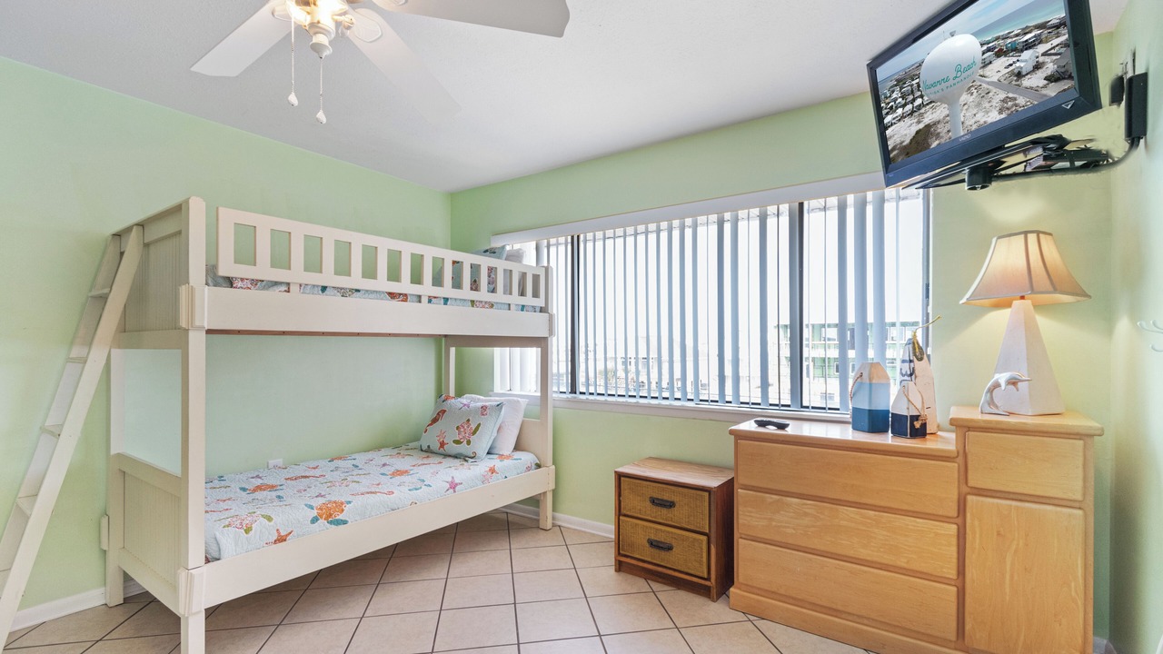 Photo of Bedroom in Navarre Beach