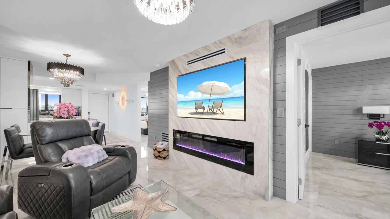 Photo of Livingroom in Mid Island