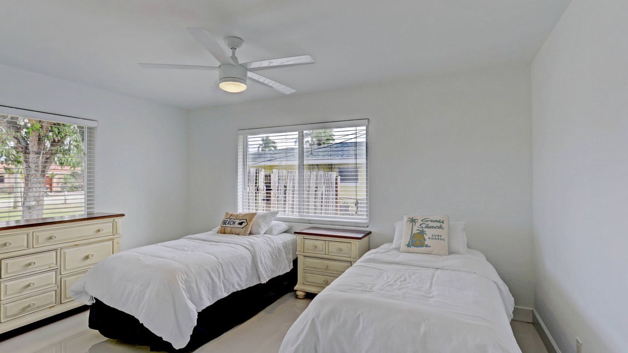 Photo of Bedroom in Lake Clarke Shores