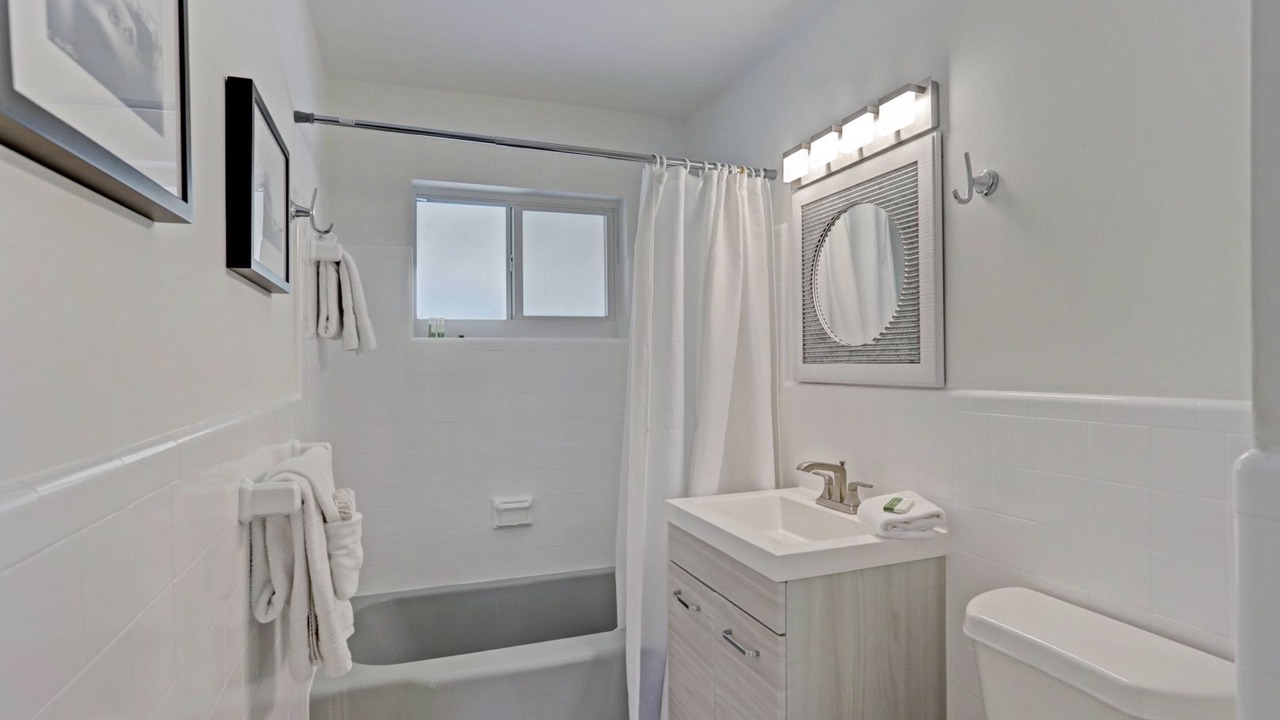 Photo of Bathroom in Lake Clarke Shores
