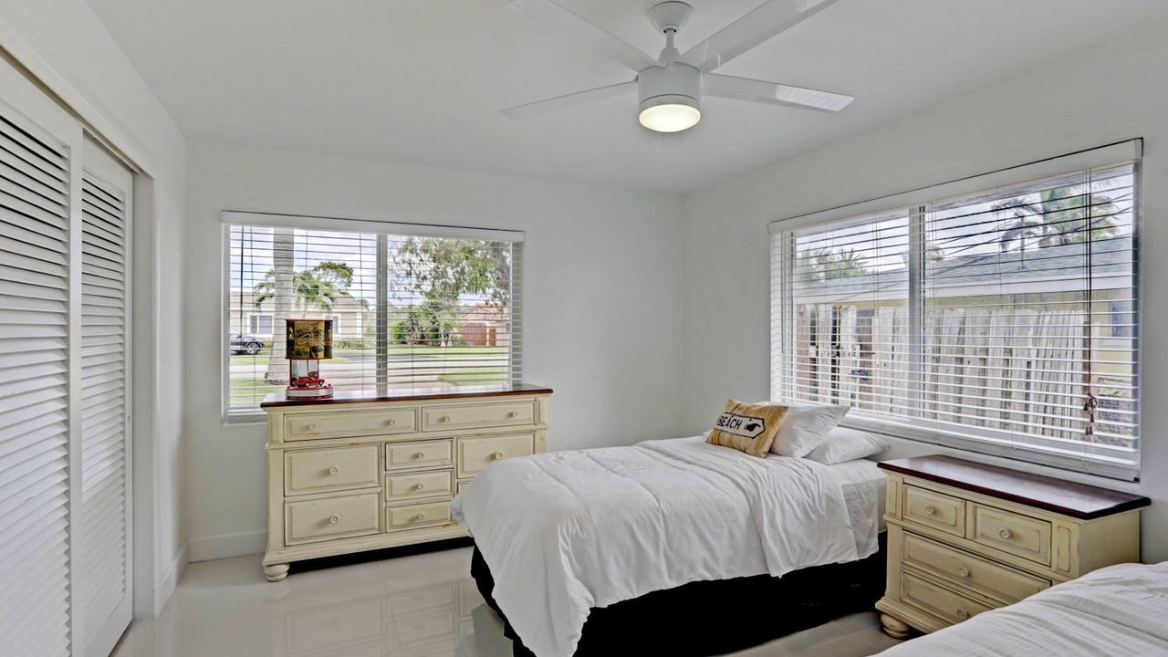 Photo of Bedroom in Lake Clarke Shores