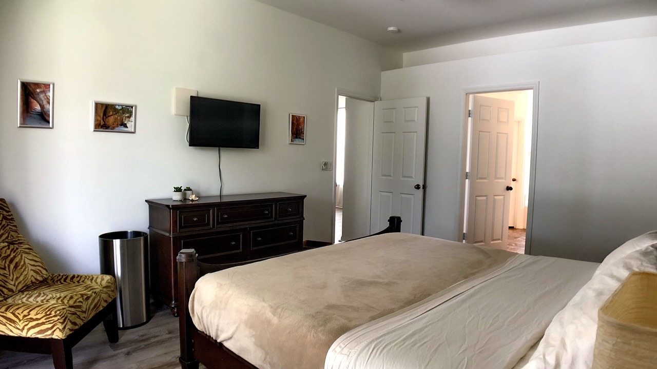 Photo of Bedroom in Beachwalk Isles
