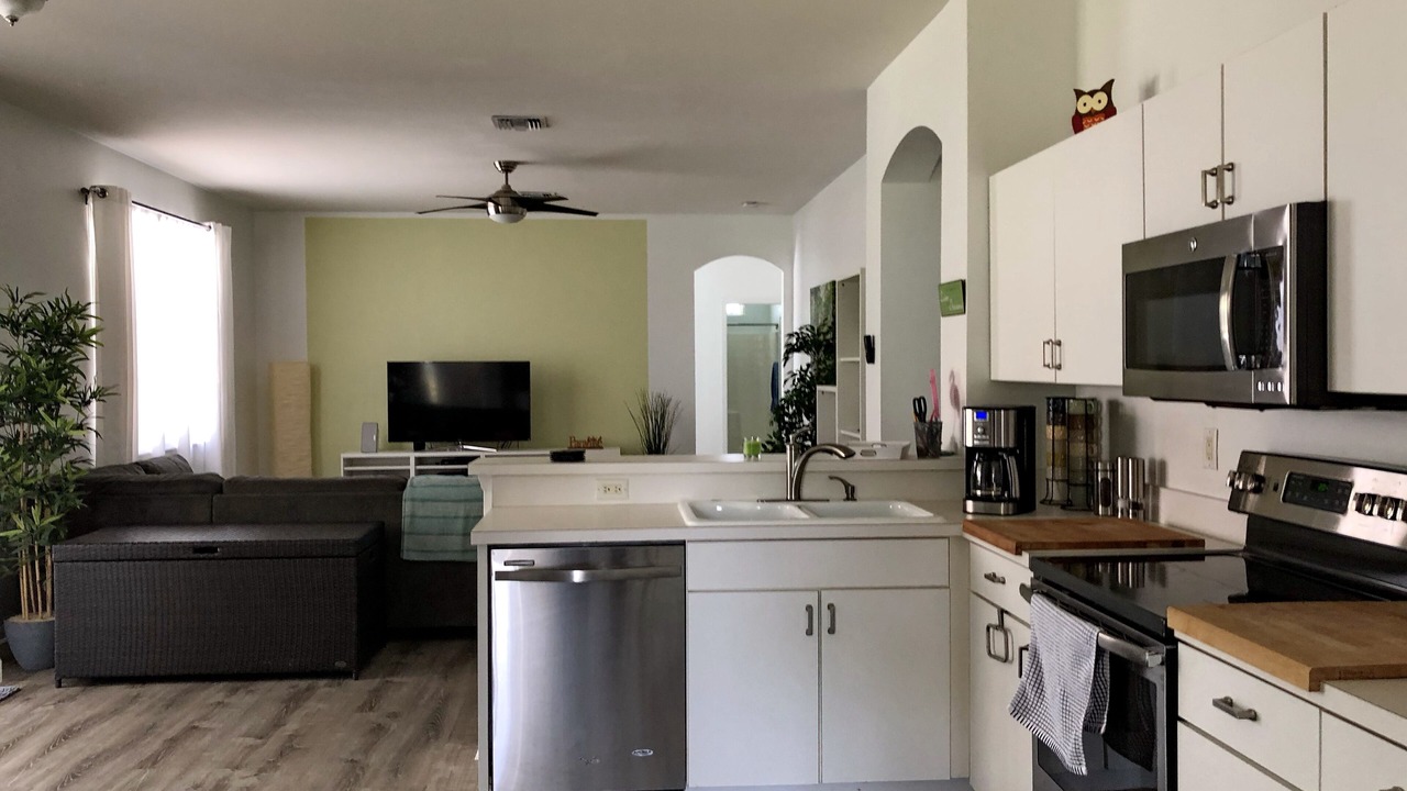 Photo of Kitchen in Beachwalk Isles
