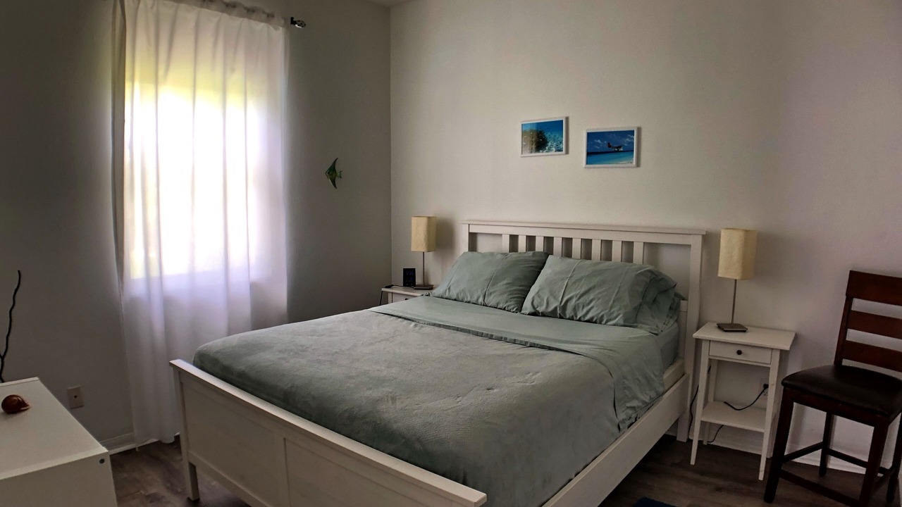 Photo of Bedroom in Beachwalk Isles