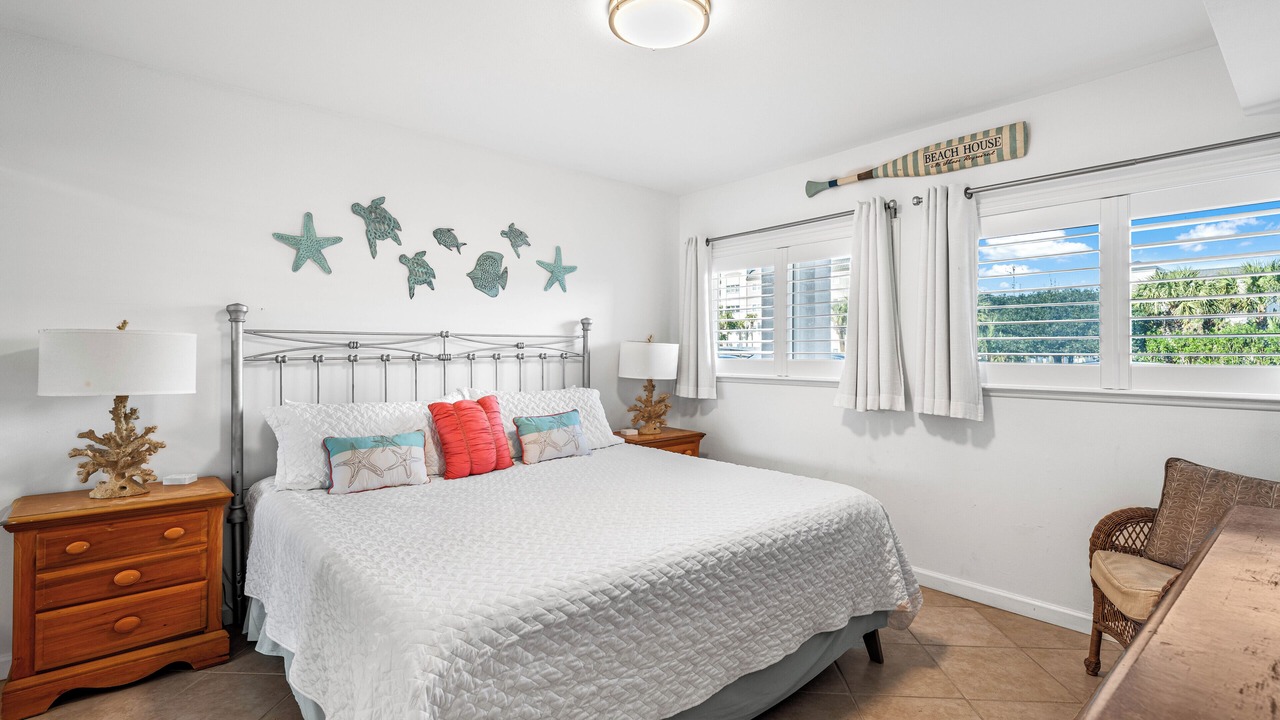 Photo of Bedroom in Miramar Beach