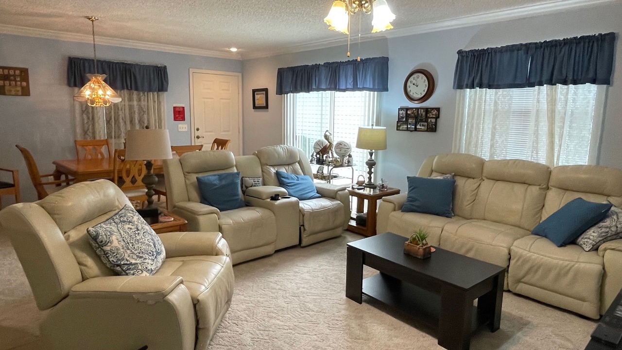 Photo of Livingroom in Lady Lake
