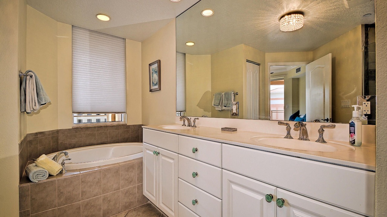 Photo of Bathroom in Clearwater Beach