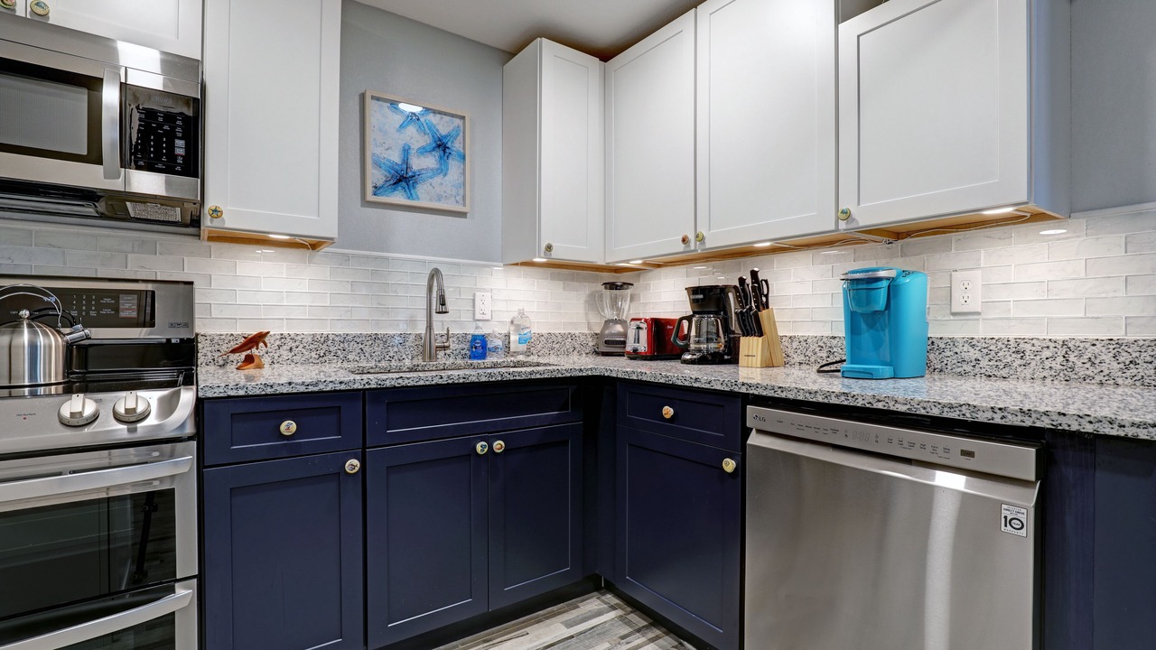 Photo of Kitchen in Mid Island