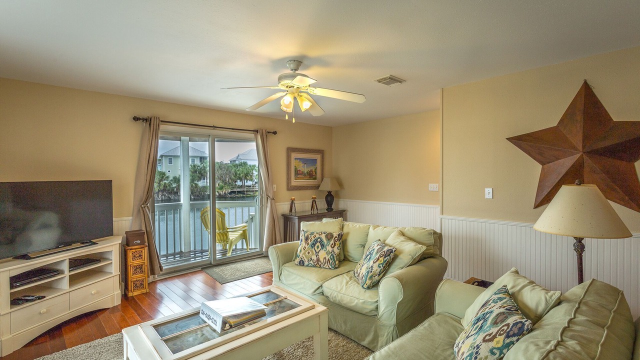 Photo of Livingroom in Port St. Joe
