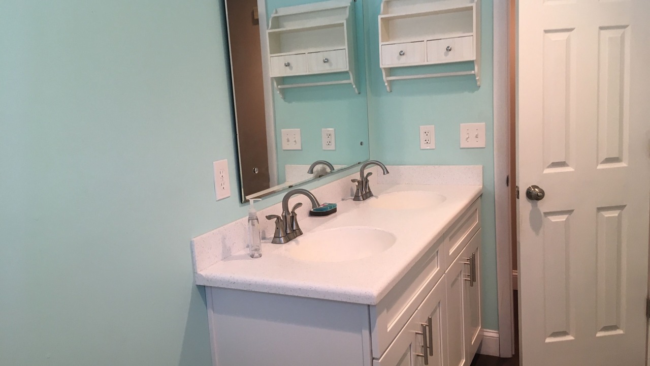 Photo of Bathroom in Neptune Beach