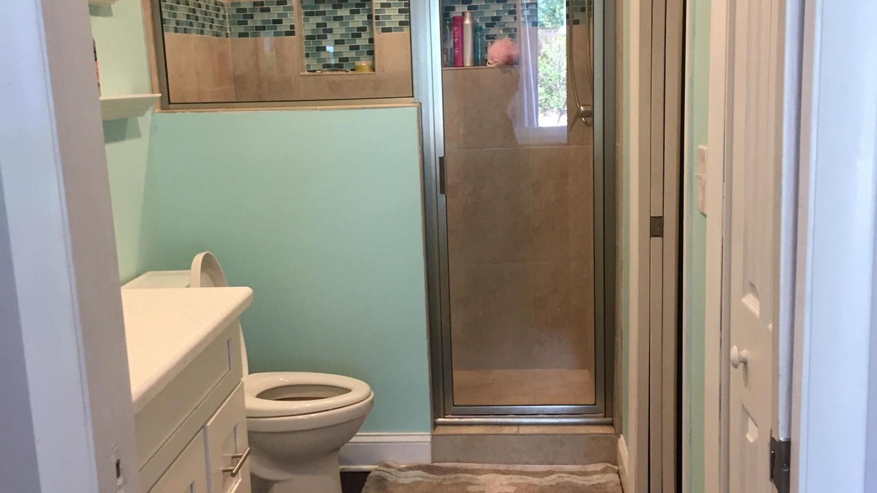 Photo of Bathroom in Neptune Beach