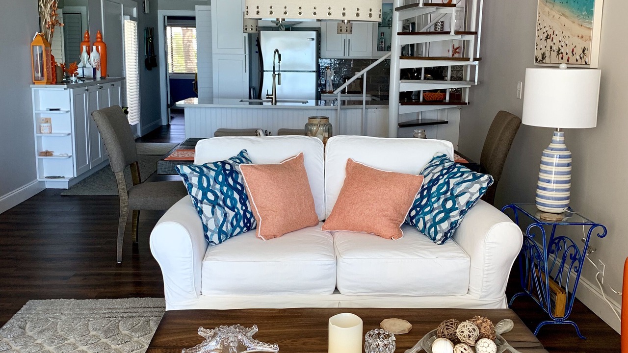 Photo of Livingroom in Belleair Beach
