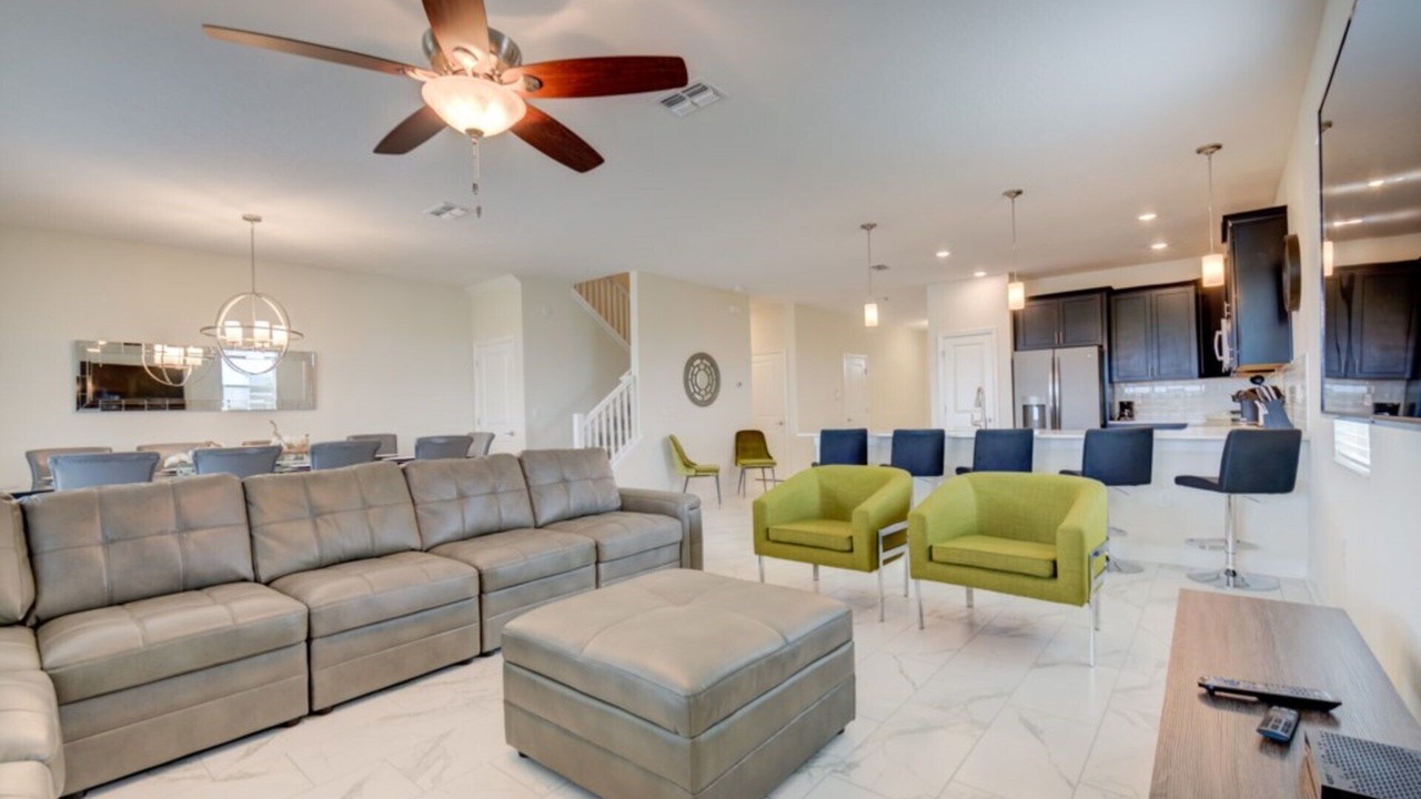 Photo of Livingroom in Davenport