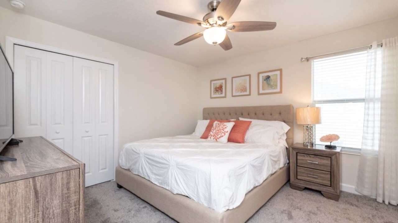 Photo of Bedroom in Davenport