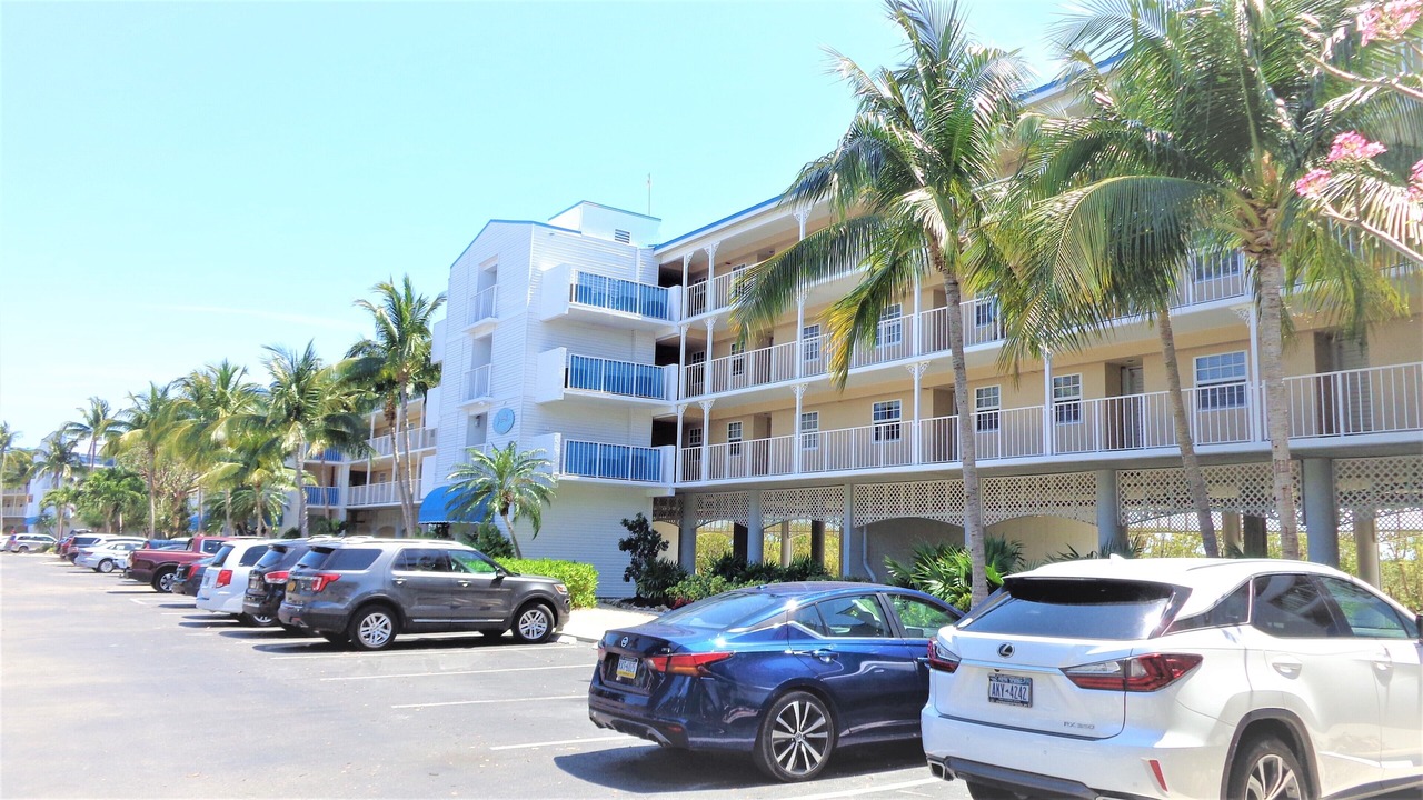 Photo of Others in Tavernier