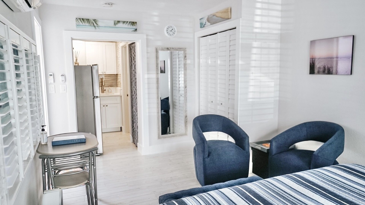 Photo of Bedroom in Lake Park