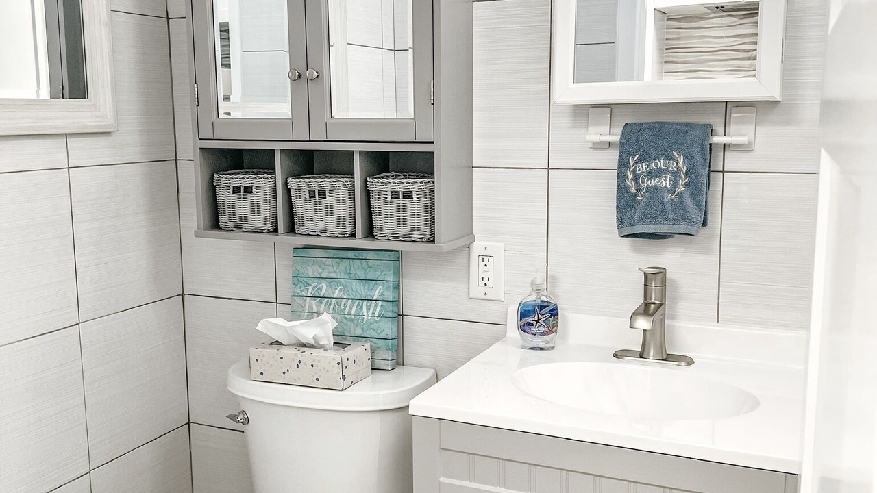 Photo of Bathroom in Lake Park