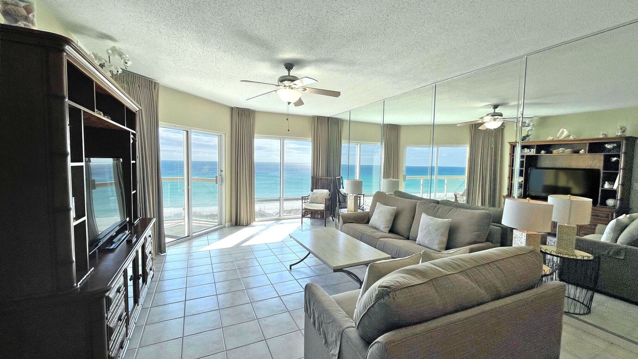 Photo of Livingroom in Pensacola Beach