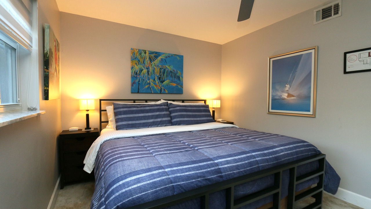 Photo of Bedroom in South Middle River