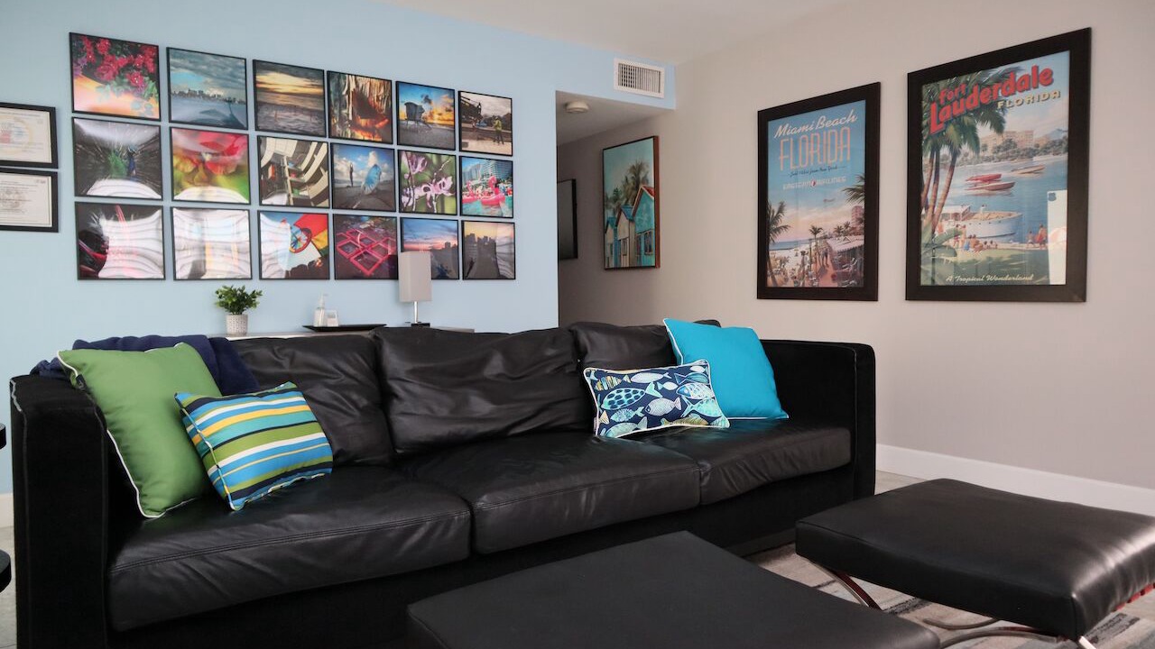 Photo of Livingroom in South Middle River