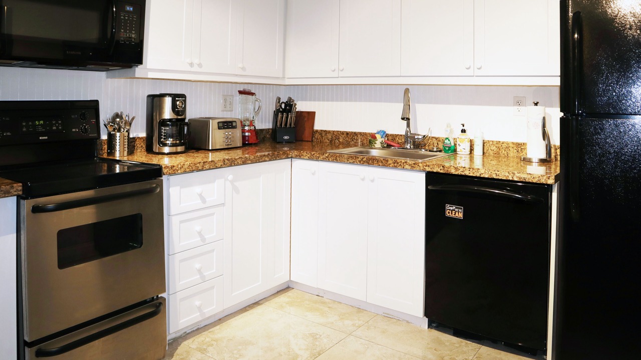 Photo of Kitchen in South Middle River
