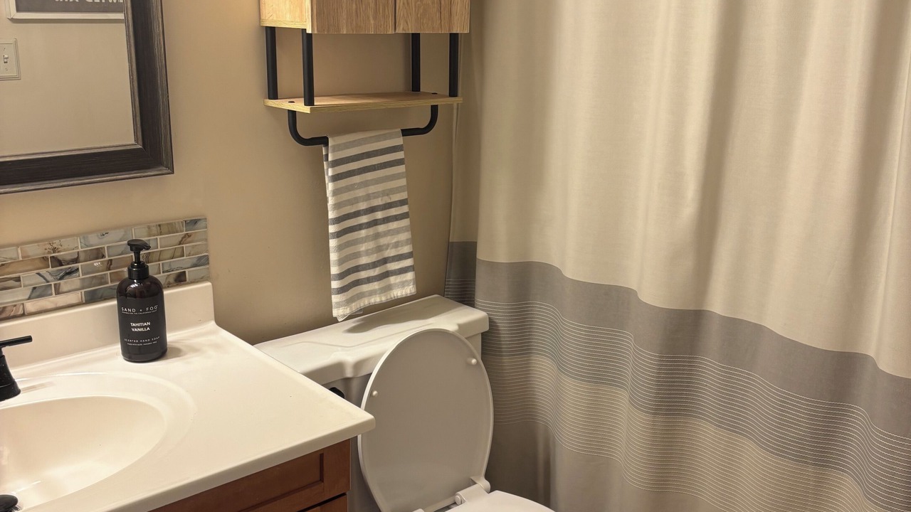 Photo of Bathroom in Moorings