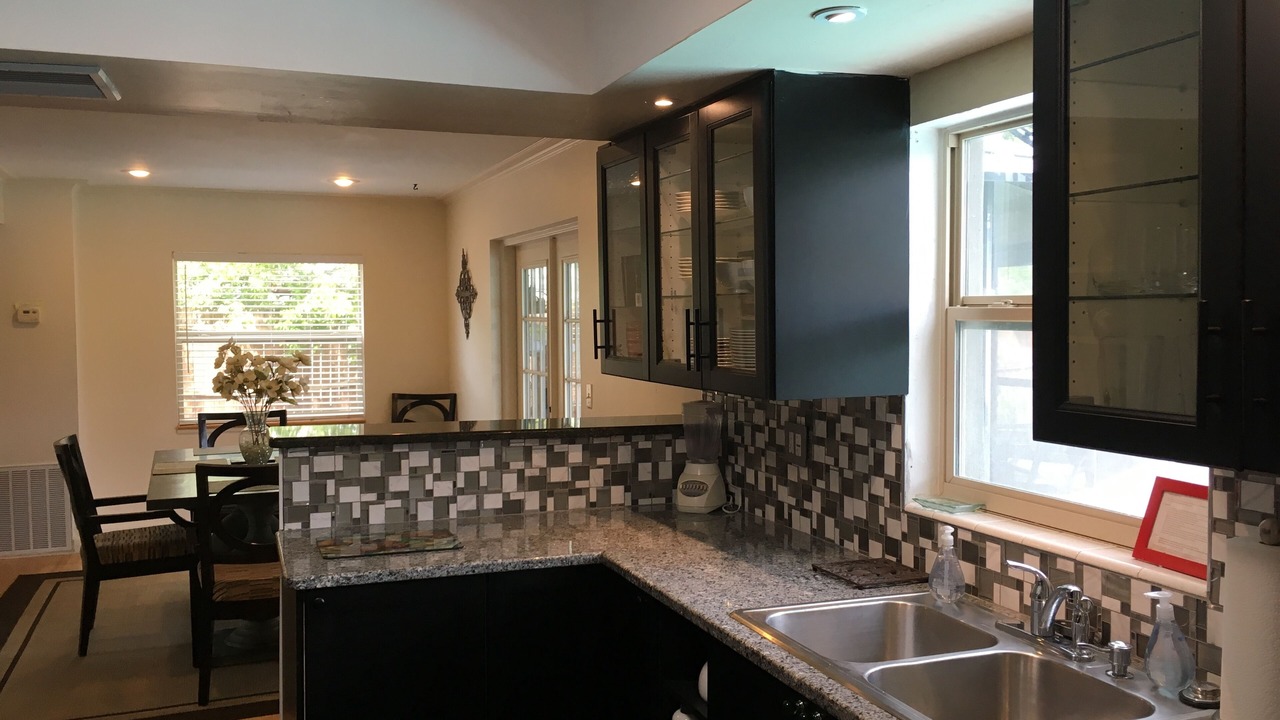 Photo of Kitchen in Bay Crest Park