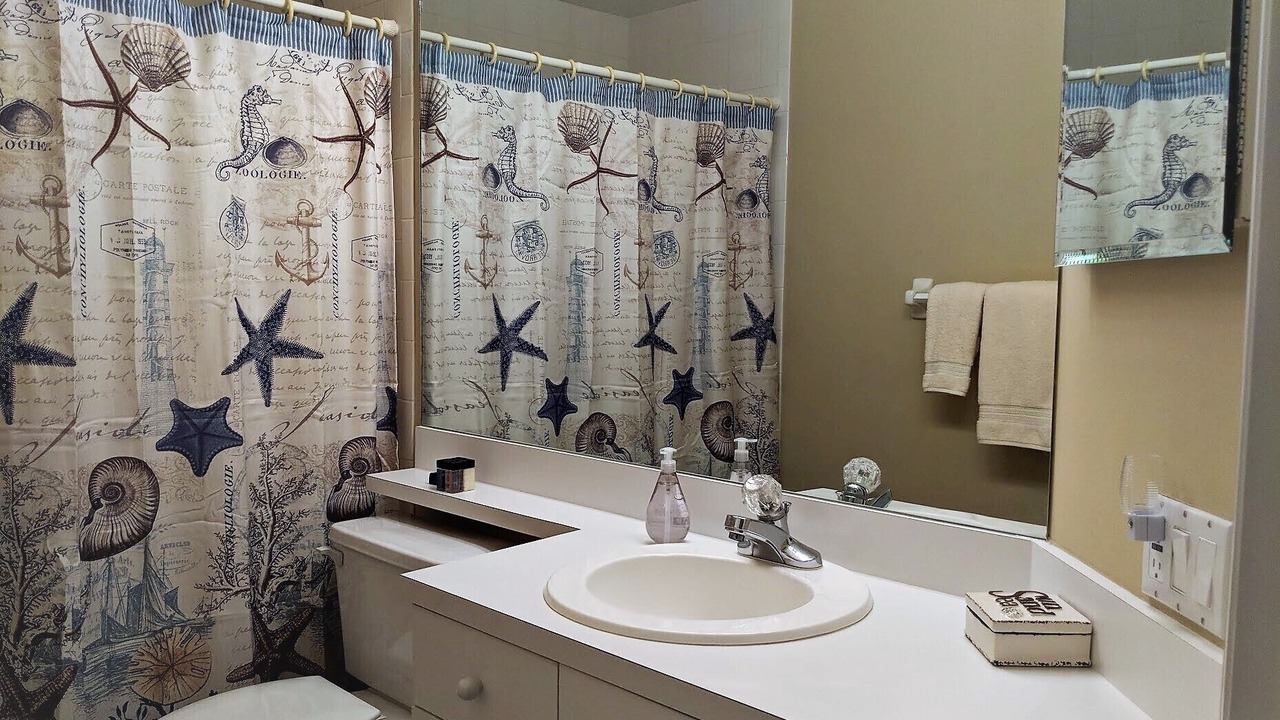 Photo of Bathroom in Falcons Glen