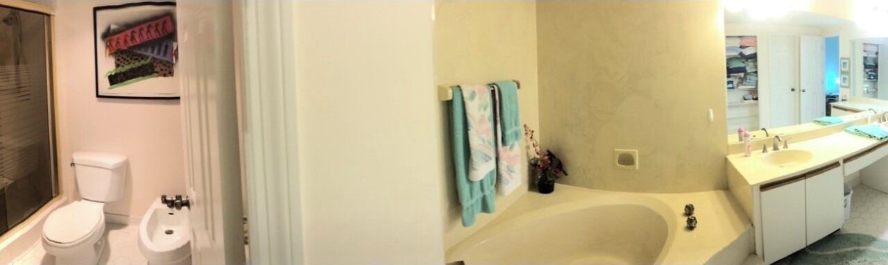 Photo of Bathroom in Pelican Bay