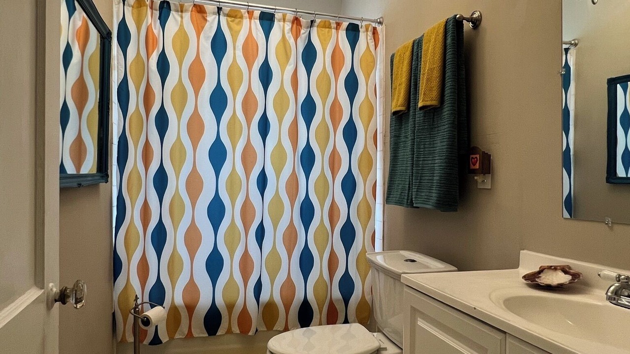 Photo of Bathroom in Crescent Lake