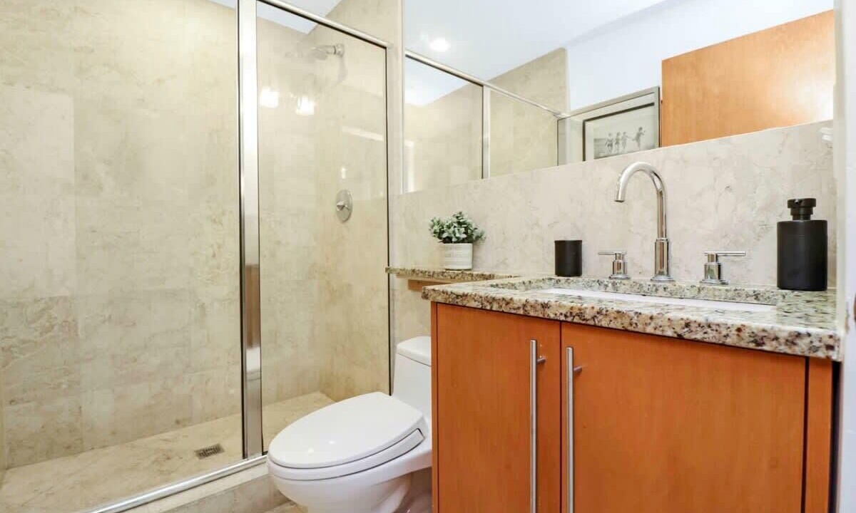 Photo of Bathroom in North Bay Village