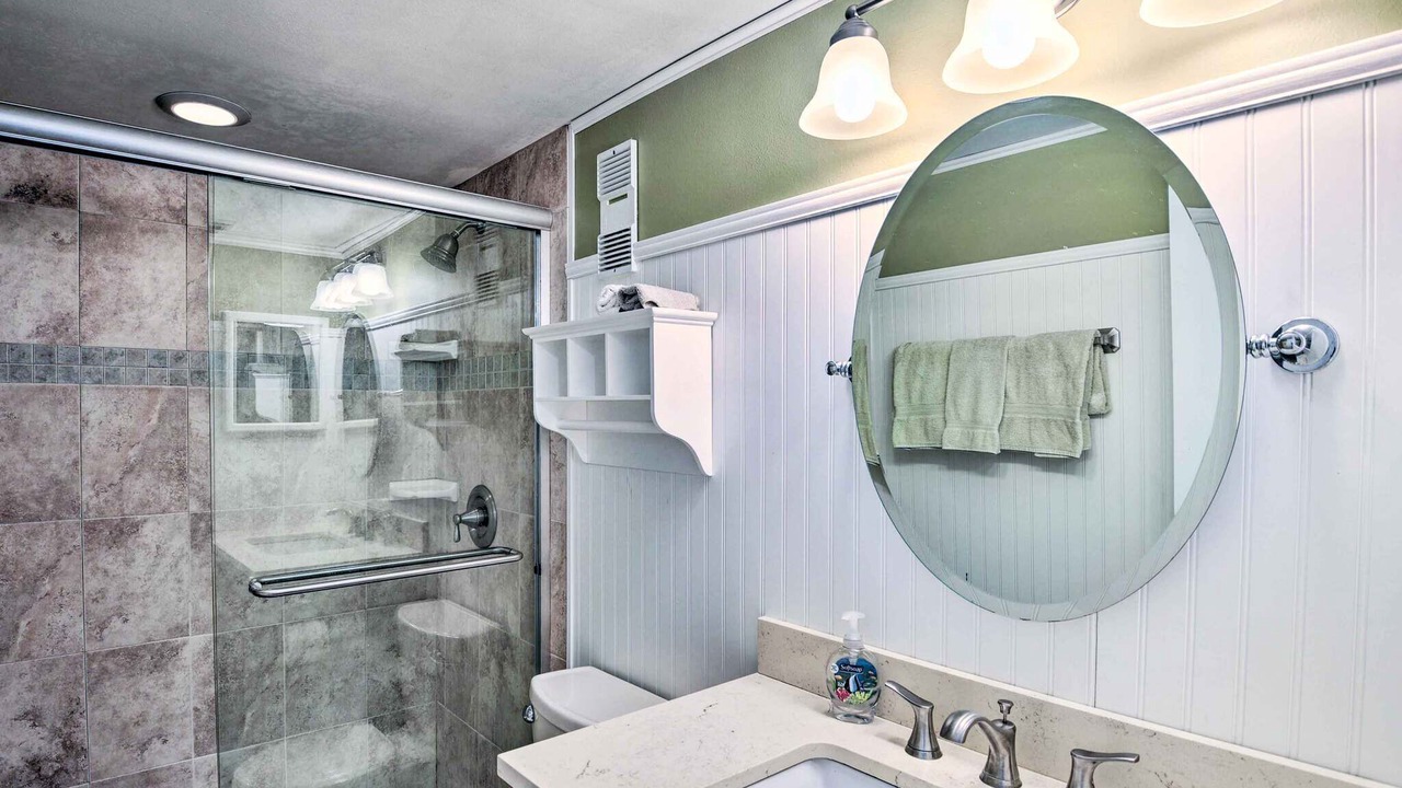 Photo of Bathroom in Point East