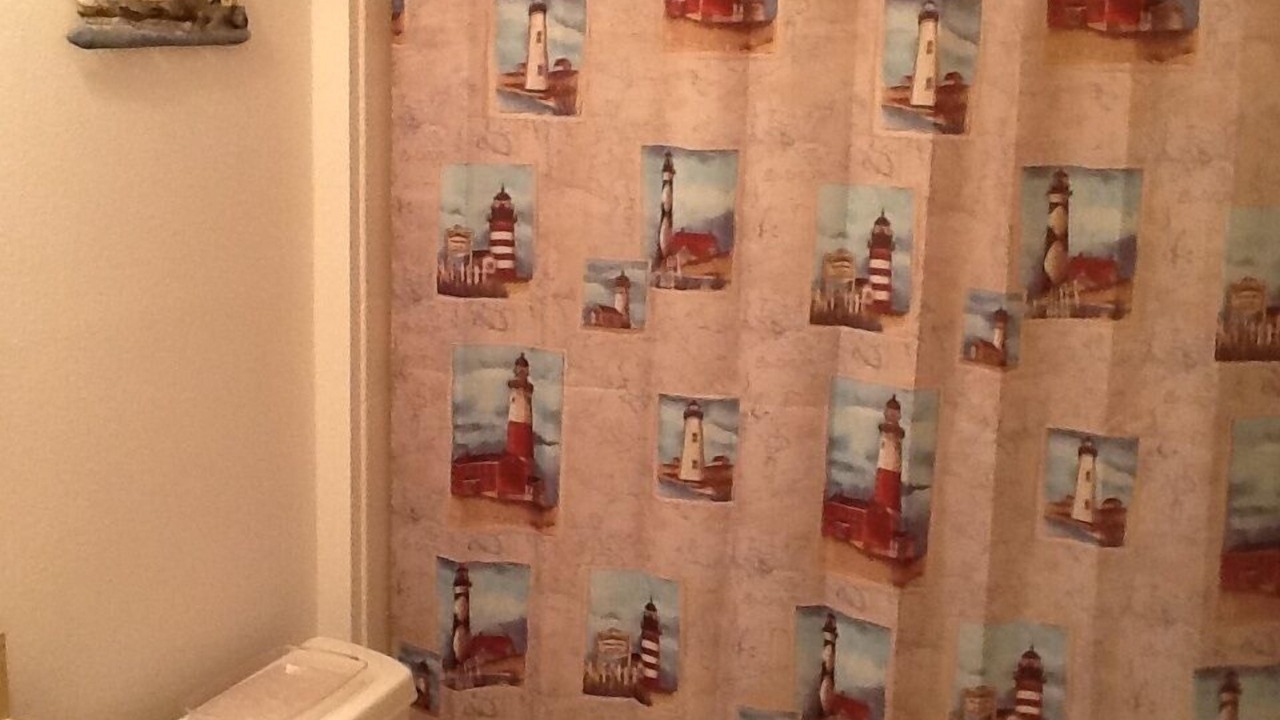 Photo of Bathroom in Sunset Pointe